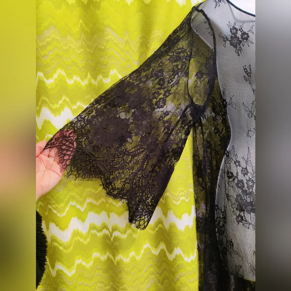 Black Lace Layering Dress - Picture 2 of 4